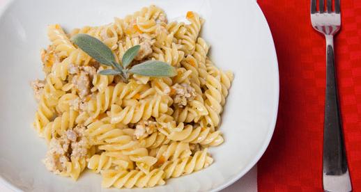 Fusilli al ragù bianco