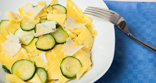 Maltagliati alle zucchine con scaglie di grana